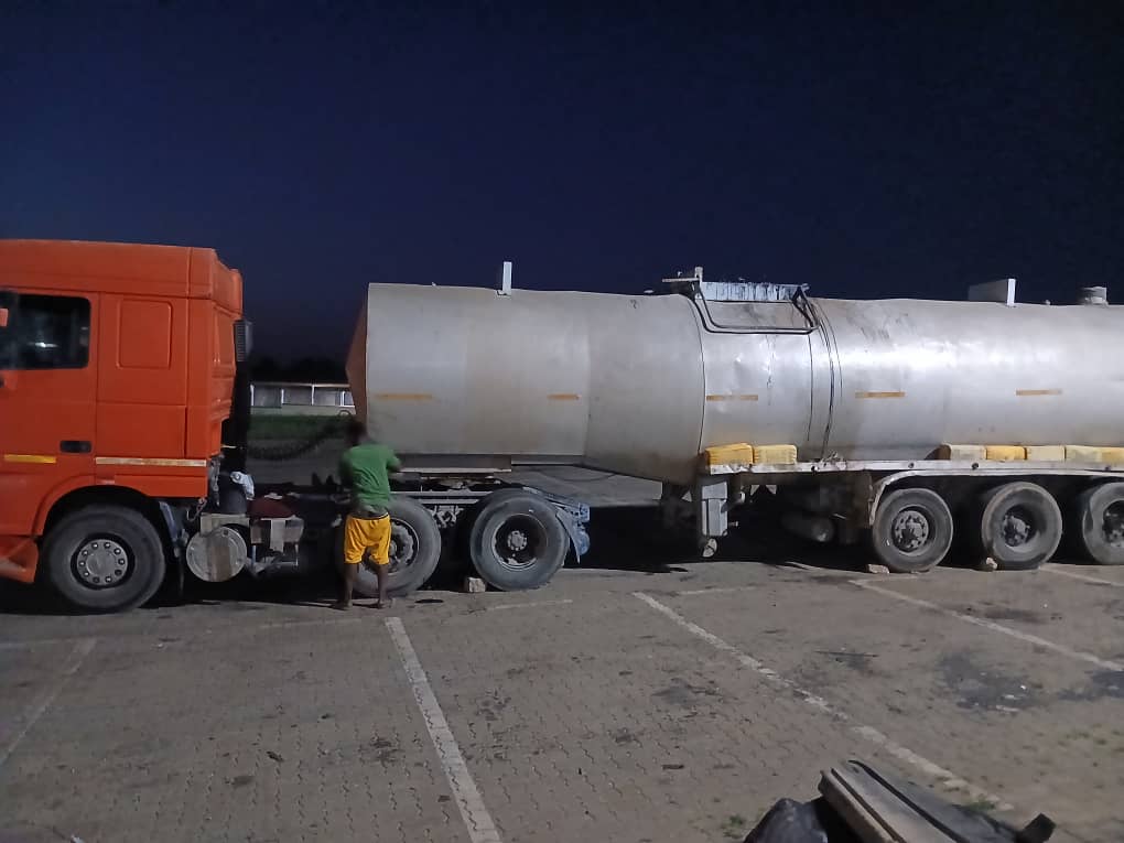 Bitumen haulage and transportation